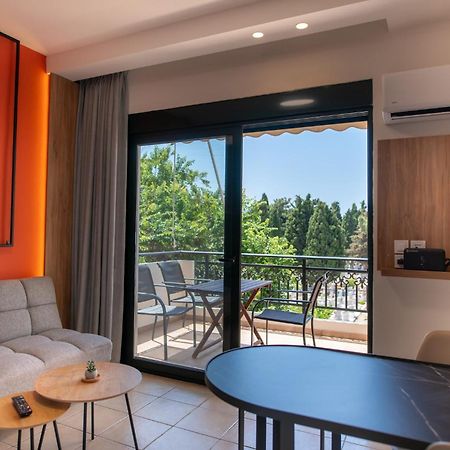 Df House Διαμονή Με Θέα Θάλασσα Leilighet Néa Khilí Eksteriør bilde